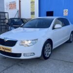Skoda Superb 2.0 TDI full