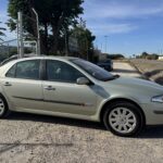 Renault Laguna 1.9 dCi 120cv del año 2002 con tan solo 190.000 km. full